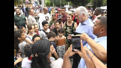 Díaz-Canel visita La Timba, en La Habana.