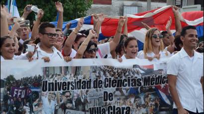 Universitarios villaclareños