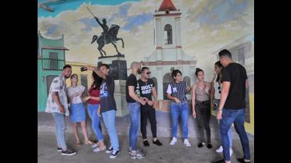 La integración favorece la socialización y el intercambio entre alumnos de diferentes áreas del saber.