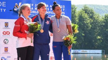 La capitalina Yunay Rodríguez (derecha) es una atleta con muchas ambiciones a sus 16 años.