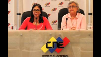 Rodríguez y Lucena se refirieron en conferencia de prensa a las elecciones legislativas, cuyo adelanto fue propuesto por el presidente Nicolás Maduro.