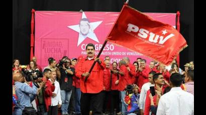 Maduro fue proclamado en el Poliedro de Caracas.