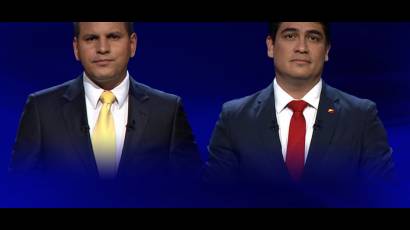 Fabricio Alvarado (a la izquierda) y Carlos Alvarado (a la derecha)