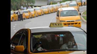 Actualizan normativas para servicio de taxis en CUC.