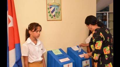 López Acea vota este domingo