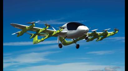 Cora es una especie de dron completamente autónomo, puede viajar a 150 kilómetros por hora y es totalmente eléctrico con un alcance destino de 100 kilómetros