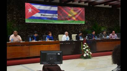 Fidel nos enseñó a querer a Vietnam