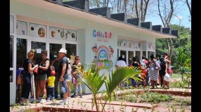 Gabi y Sofi: tienda de artículos para niños.