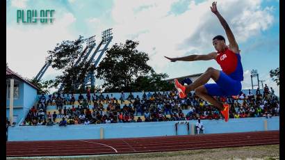 Juan Miguel Echevarría debutó en la Liga de Diamante con un brinco de 8.53 metros.