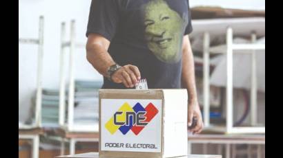 Voto liberador,  contra viento y marea