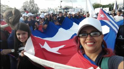 Tamara Díaz Porras junto a su hija