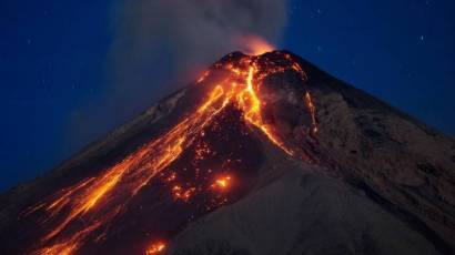 Erupción volcánica volcánica