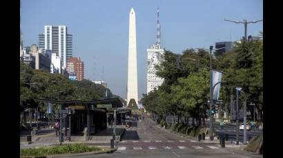 Después de algunos días de reinicio de ciertas actividades, hoy las ventanas de los negocios volverán a cerrarse y solo estarán habilitados los comercios de cercanías imprescindibles