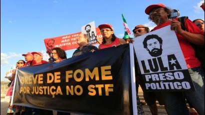 Marcha Nacional Lula Libre