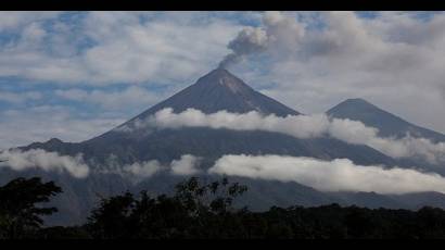 Guatemala: El Volcán de Fuego entra en erupción