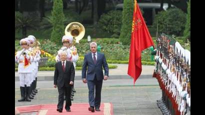 Visita de Díaz-Canel a Vietnam