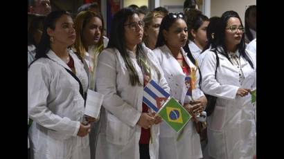 Colaboradores cubanos de la misión Más Médicos