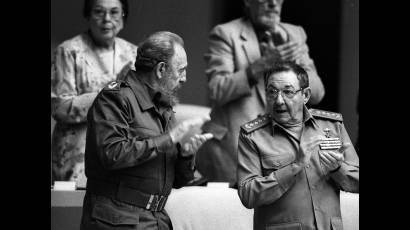 El General de Ejército Raúl Castro evoca la dimensión inmensa de Fidel