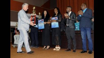 Gala de premiación  a los atletas del año en Cuba