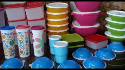 Almacene, transporte, caliente, congele y conserve sus alimentos usando los llamados tupperwares o contenedores plásticos no tóxicos
