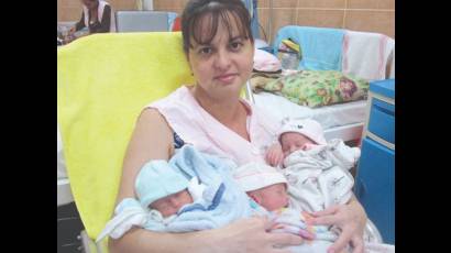 Malena González Rizo vive junto a sus bebés momentos de una alegría incomparable.