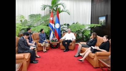 Recibió Díaz-Canel a la Presidenta de la Asamblea Nacional de Laos