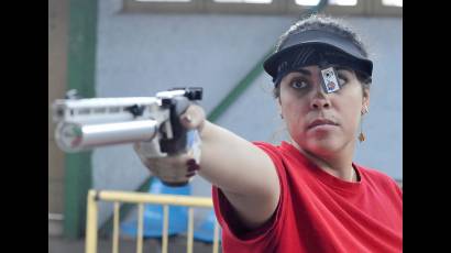 Laina obtubo el oro centrocaribeño en la modalidad mixta de pistola de aire a diez metros