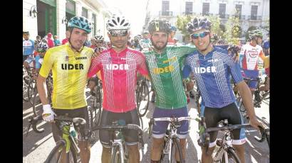 Estos son los líderes de las clasificaciones del Clásico