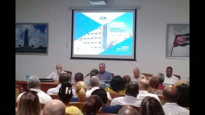 Preside Díaz-Canel balance anual del Ministerio de Comercio Exterior