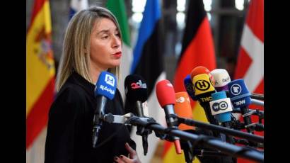 Federica Mogherini confirmó que la UE tomará medidas para proteger a sus empresas en Cuba