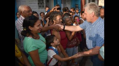 Miguel Díaz-Canel Bermúdez, Presidente de los Consejos de Estado y de Ministros, y el pueblo de Granma.