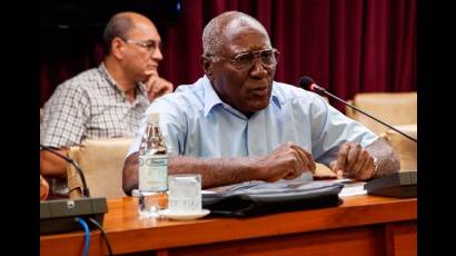 Salvador Valdés Mesa aboga por industrialización en Pinar del Río