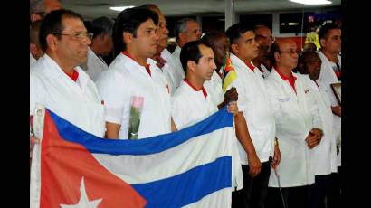 Brigada médica cubana que brindó ayuda solidaria en Mozambique