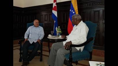 Encuentro entre Diosdado Cabello y Esteban Lazo