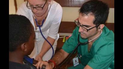 Colaboración médica con el pueblo de Jamaica