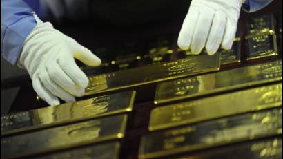 Oro mejor que dólares