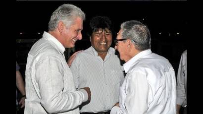 Evo Morales Ayma, quien realizó un tránsito por La Habana en víaje hacia Nueva York, donde participará en el segmento de Alto Nivel del 74 Período de sesiones de la Asamblea General de Naciones Unidas