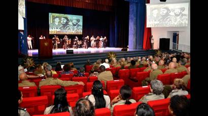 El acto político cultural por la efeméride se realizó en la Sala Universal de las FAR