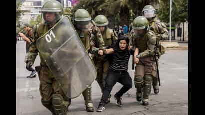 Más de 2 000 heridos en Chile