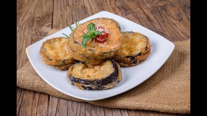 Berenjenas empanizadas fritas