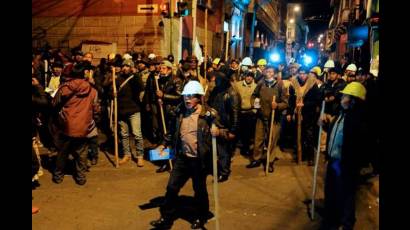 Marchan en Bolivia por la paz y en apoyo a Evo Morales