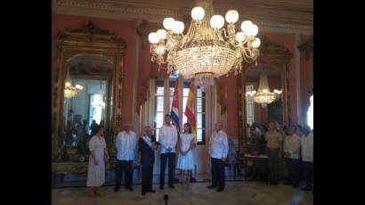 La ceremonia tuvo lugar en el Palacio de los Capitanes Generales