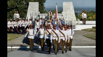 Cuba rinde honores en El Cacahual