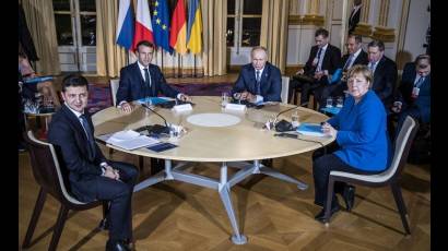 Zelensky, Macron, Putin y Merkel, en París.