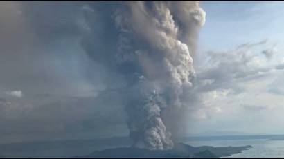 El volcán Taal es uno de los más pequeños en el mundo