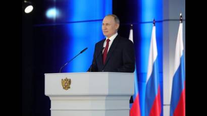 Putin propuso transferir al Parlamento la potestad de aprobar las candidaturas de Primer Ministro y miembros del Gobierno