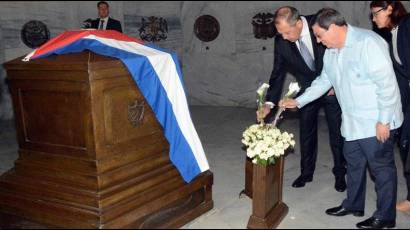 Serguei Lavrov rinde homenaje a Martí