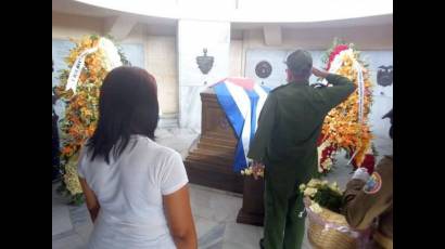 Ofrendas florales a José Martí en Santiago de Cuba