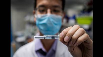 China investiga varios candidatos vacunales contra la COVID-19