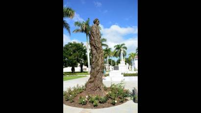 Escultura a Mariana Grajales